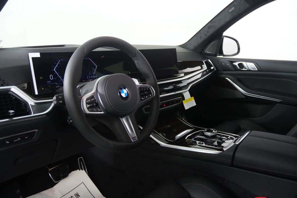 Thumbnail: 2027 BMW X7 - 12