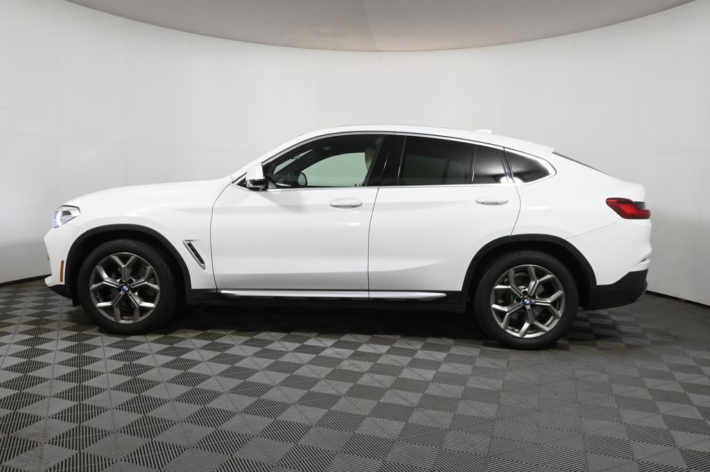 Thumbnail: 2021 BMW X4 - 2