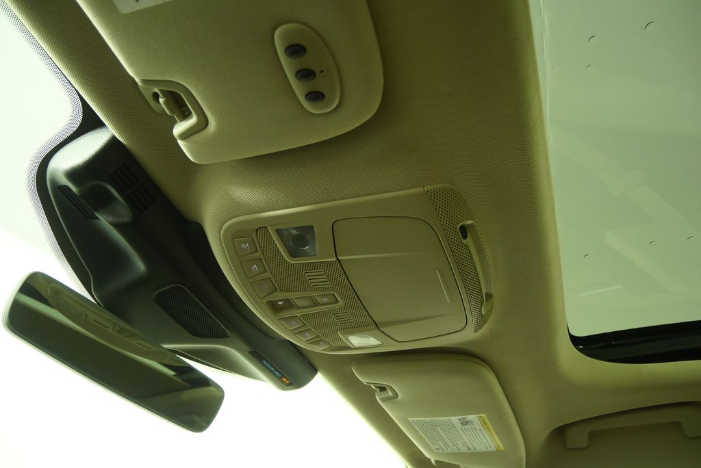 Thumbnail: 2021 Lincoln Nautilus - 20