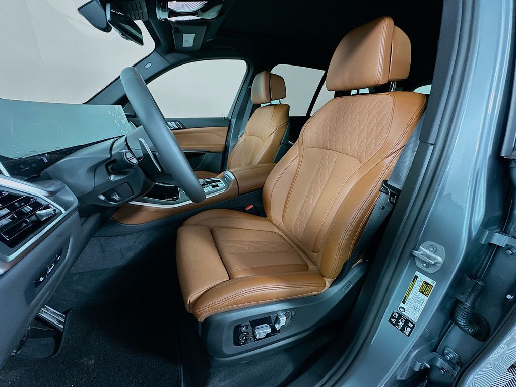 Thumbnail: 2026 BMW X5 - 16