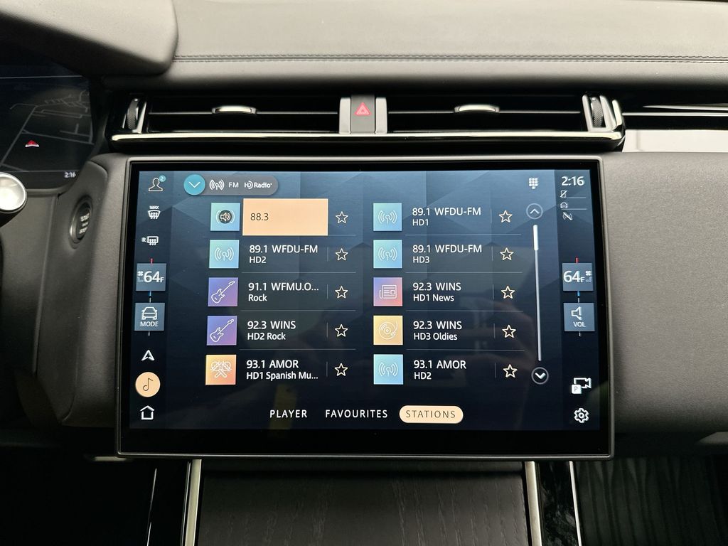 Thumbnail: 2026 Land Rover Range Rover Velar - 27