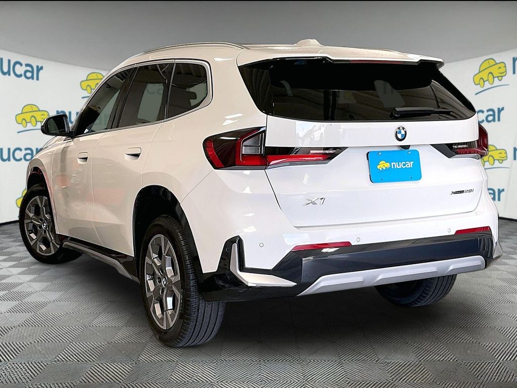 2026 BMW X1 — photo 4