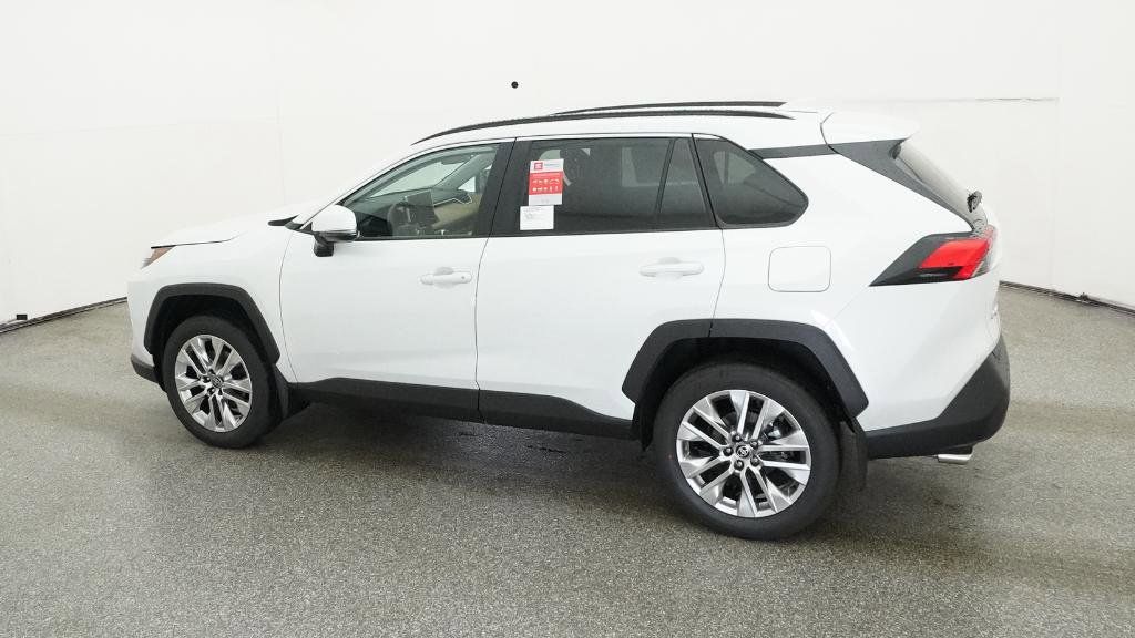 Thumbnail: 2025 Toyota RAV4 - 26