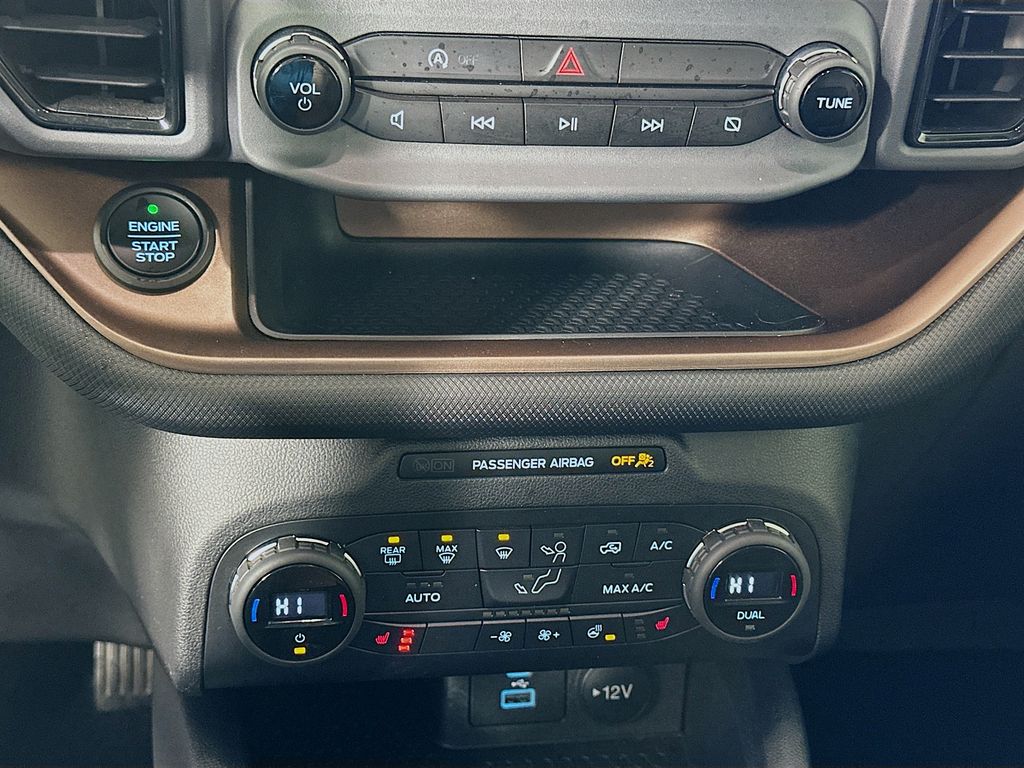 Thumbnail: 2021 Ford Bronco Sport - 15