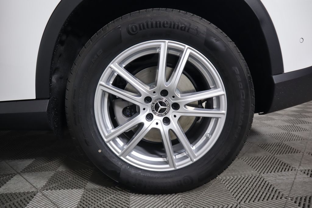 Thumbnail: 2025 Mercedes-Benz GLC - 30