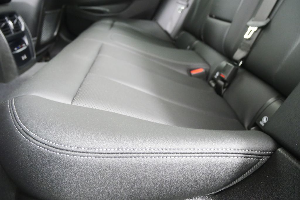 Thumbnail: 2023 BMW 3 Series - 14