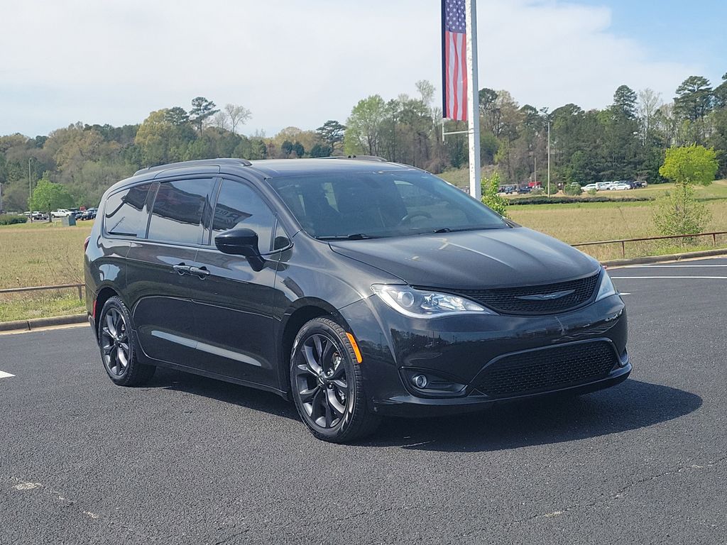 2019 Chrysler Pacifica Touring L Plus FWD