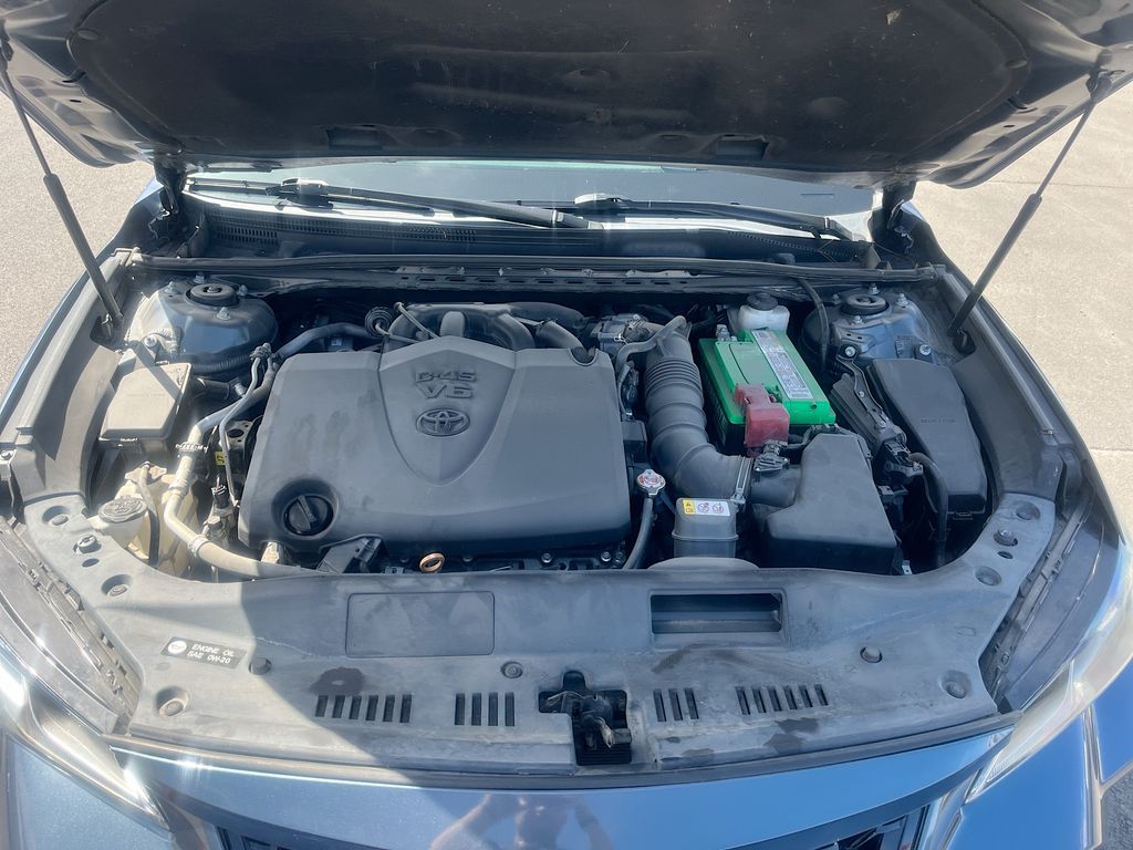 Used 2019 Gray Toyota Touring image 32