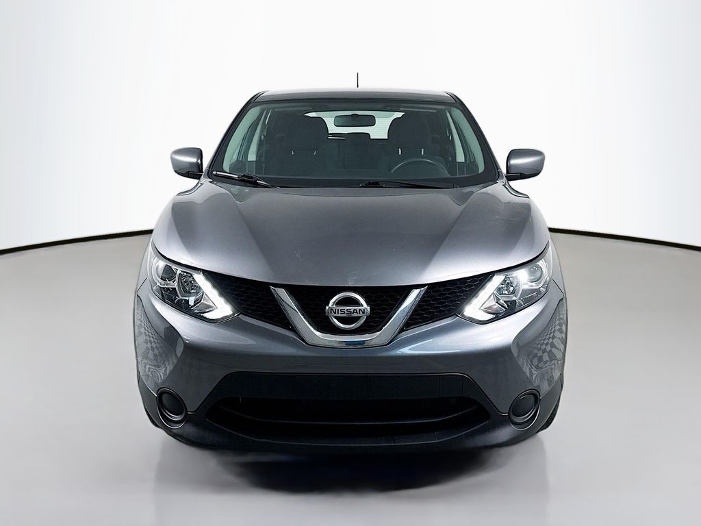Thumbnail: 2017 Nissan Rogue Sport - 2