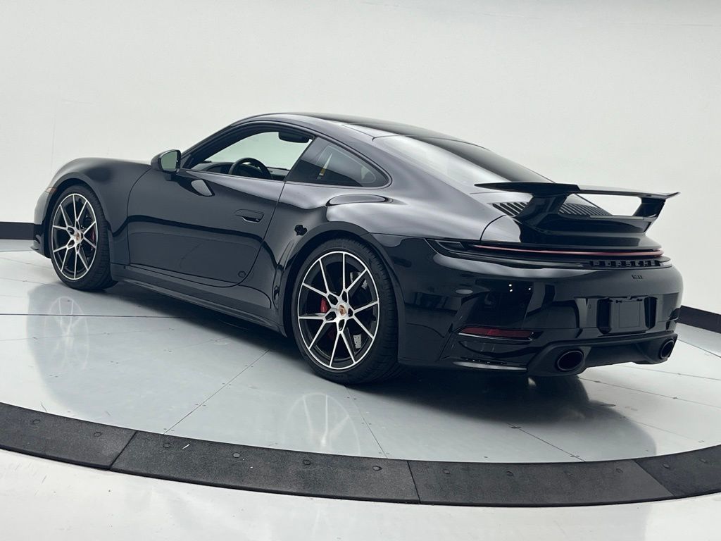 Thumbnail: 2025 Porsche 911 - 7