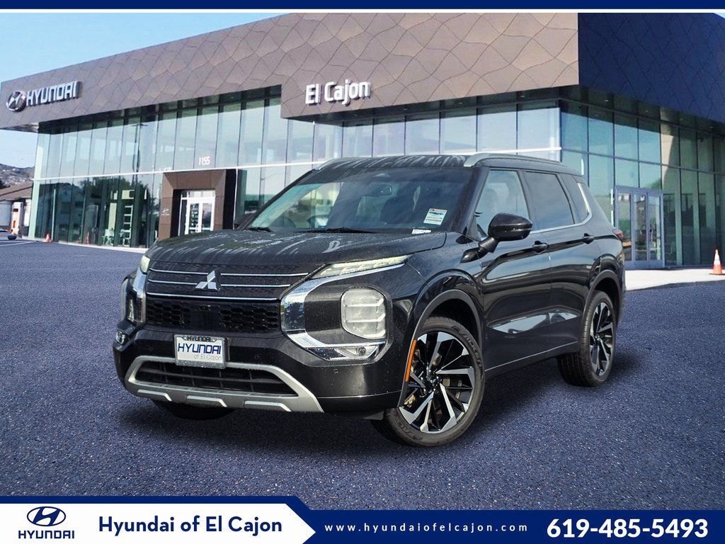 2023 Mitsubishi Outlander SEL FWD