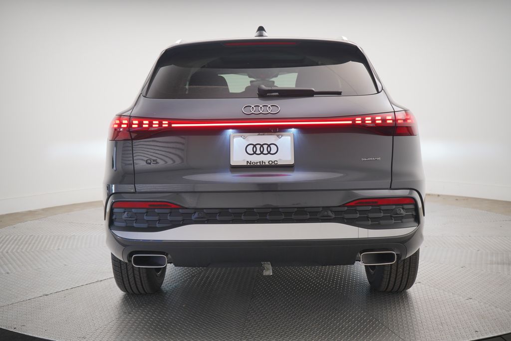 Thumbnail: 2025 Audi Q5 - 4