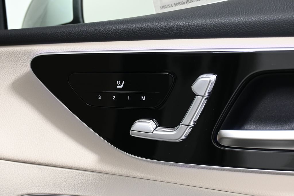 Thumbnail: 2026 Mercedes-Benz GLC - 22