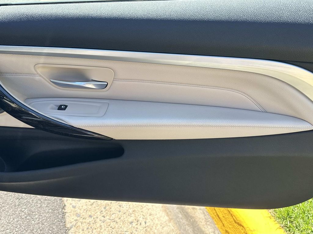 Thumbnail: 2015 BMW 4 Series - 27