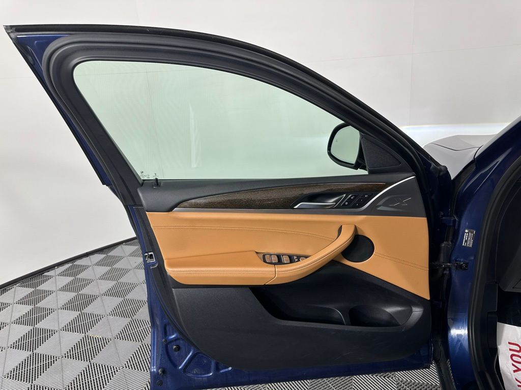 Thumbnail: 2020 BMW X4 - 13