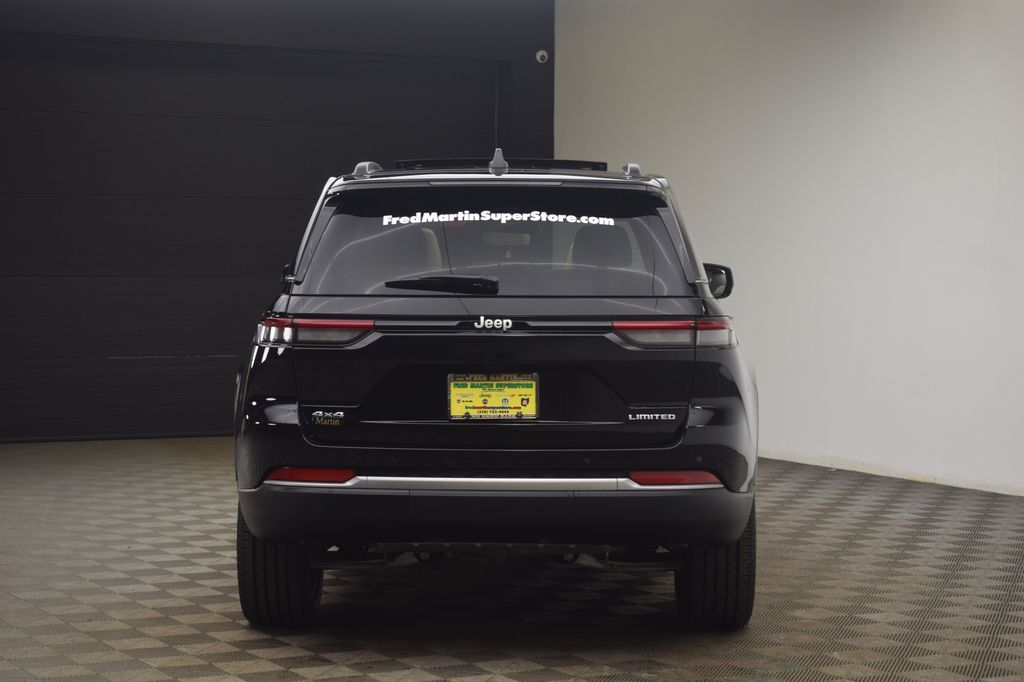 new 2026 Jeep Grand Cherokee car, priced at $45,500