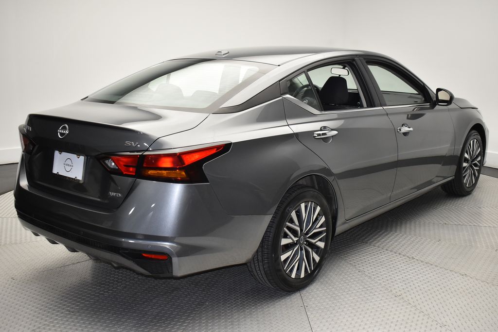 Thumbnail: 2024 Nissan Altima - 3