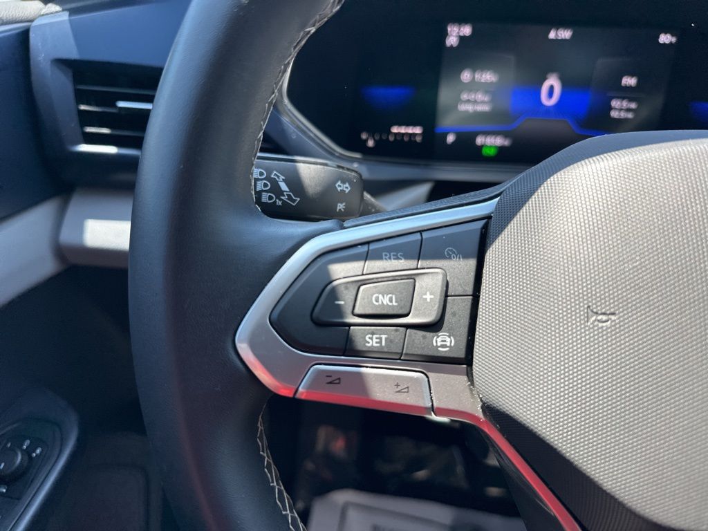 2022 Gray Volkswagen Taos 1.5T SE FWD SUV