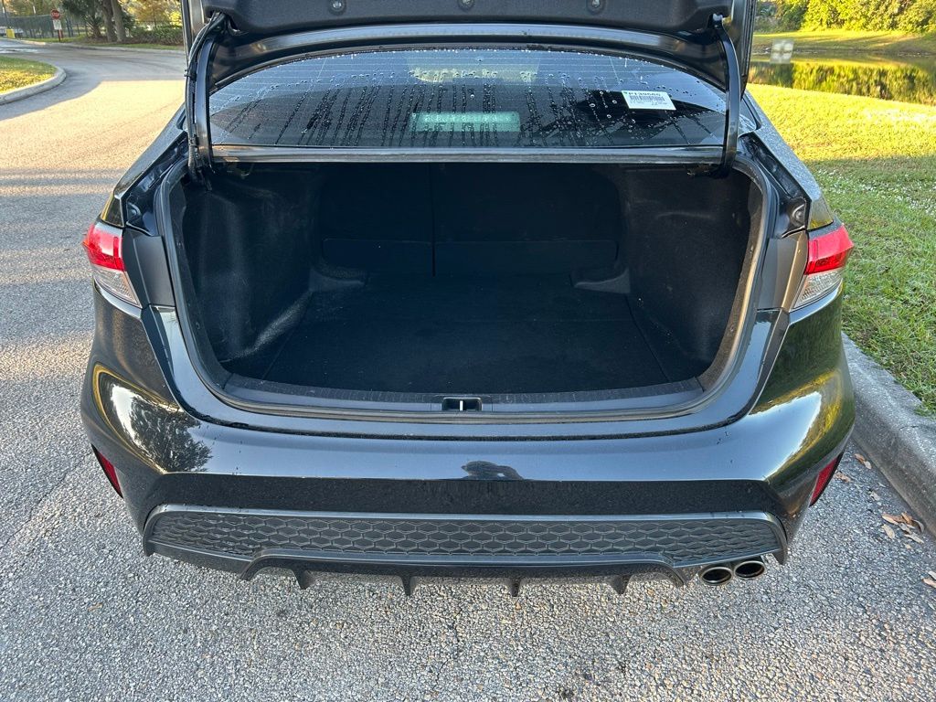 Thumbnail: 2022 Toyota Corolla - 10