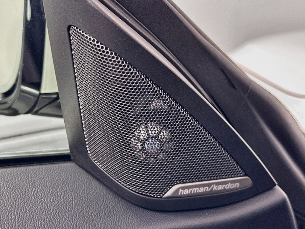 Thumbnail: 2024 BMW i4 - 19