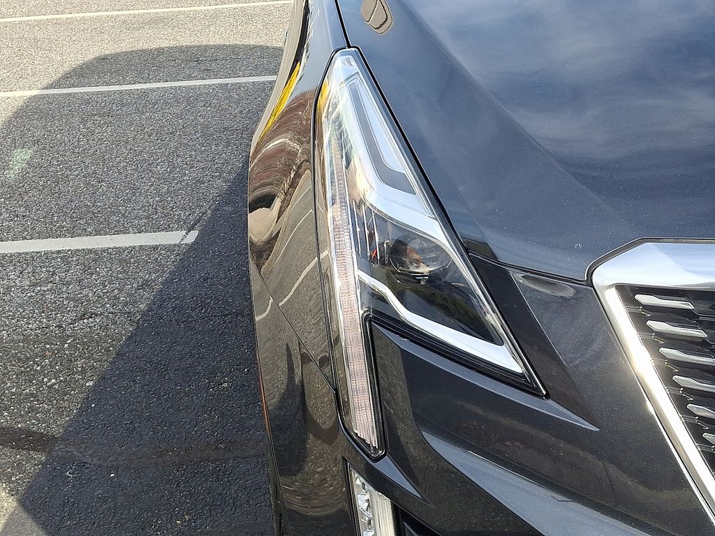 Thumbnail: 2021 Cadillac XT5 - 9