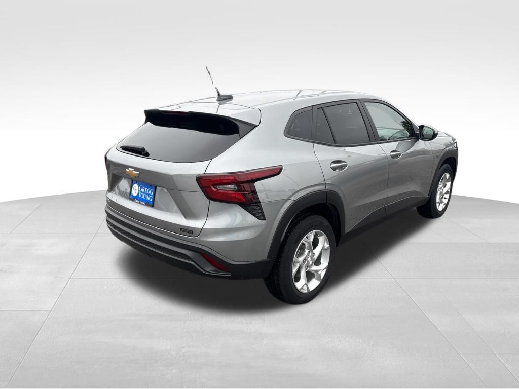 Used 2024 Chevrolet Trax SUV