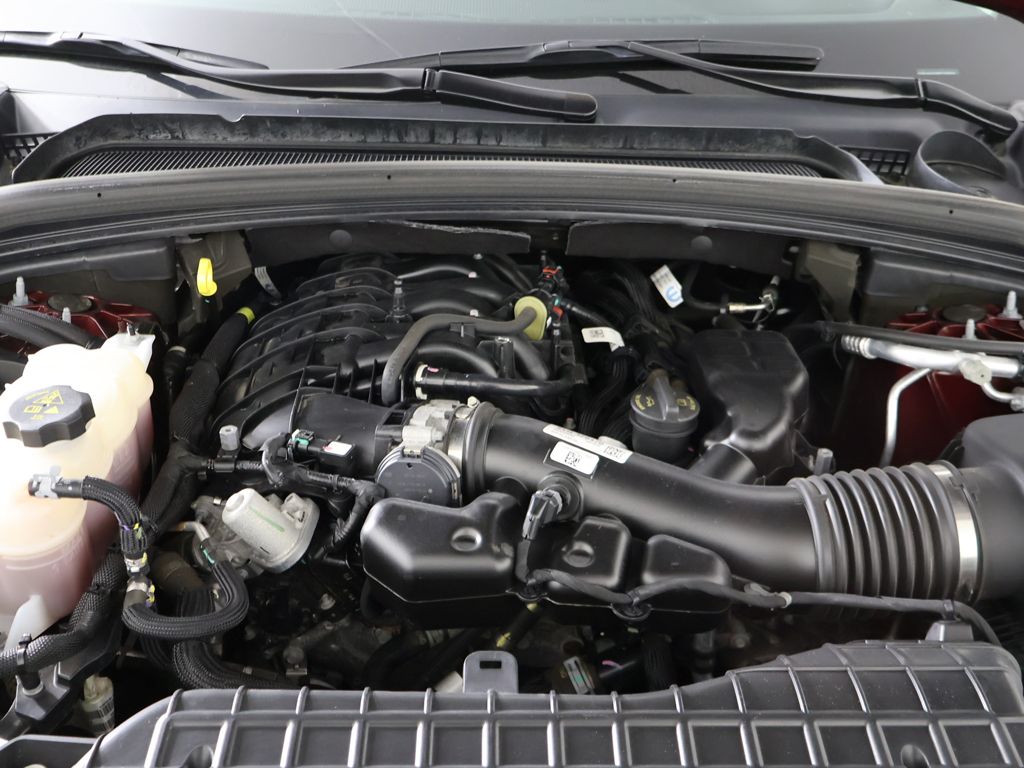 Used 2023 Red Jeep Laredo image 20