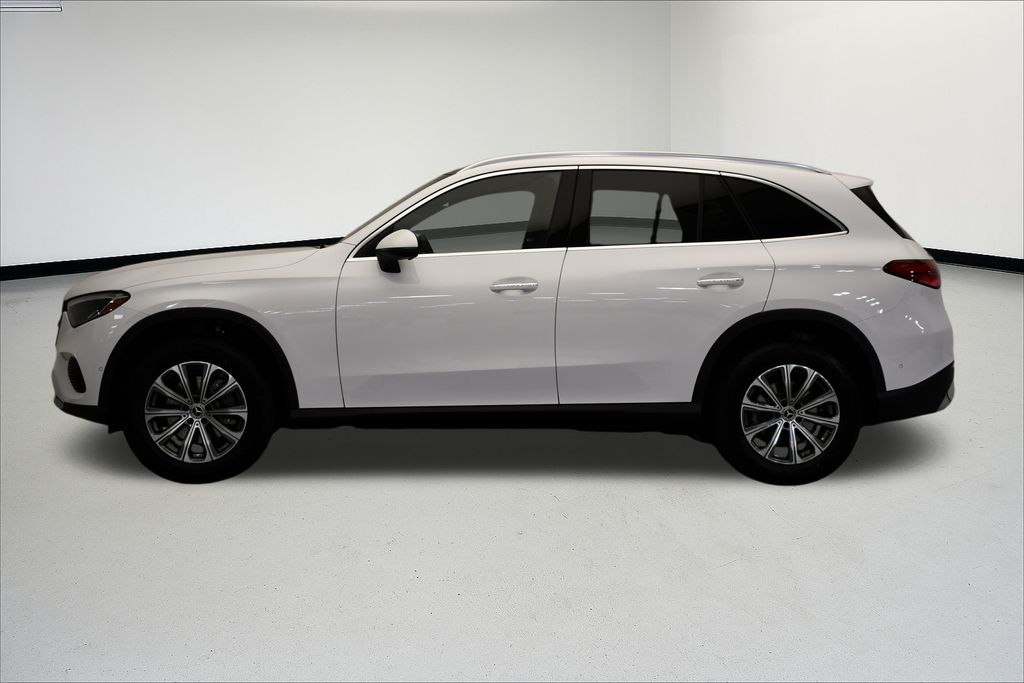 Thumbnail: 2026 Mercedes-Benz GLC - 2