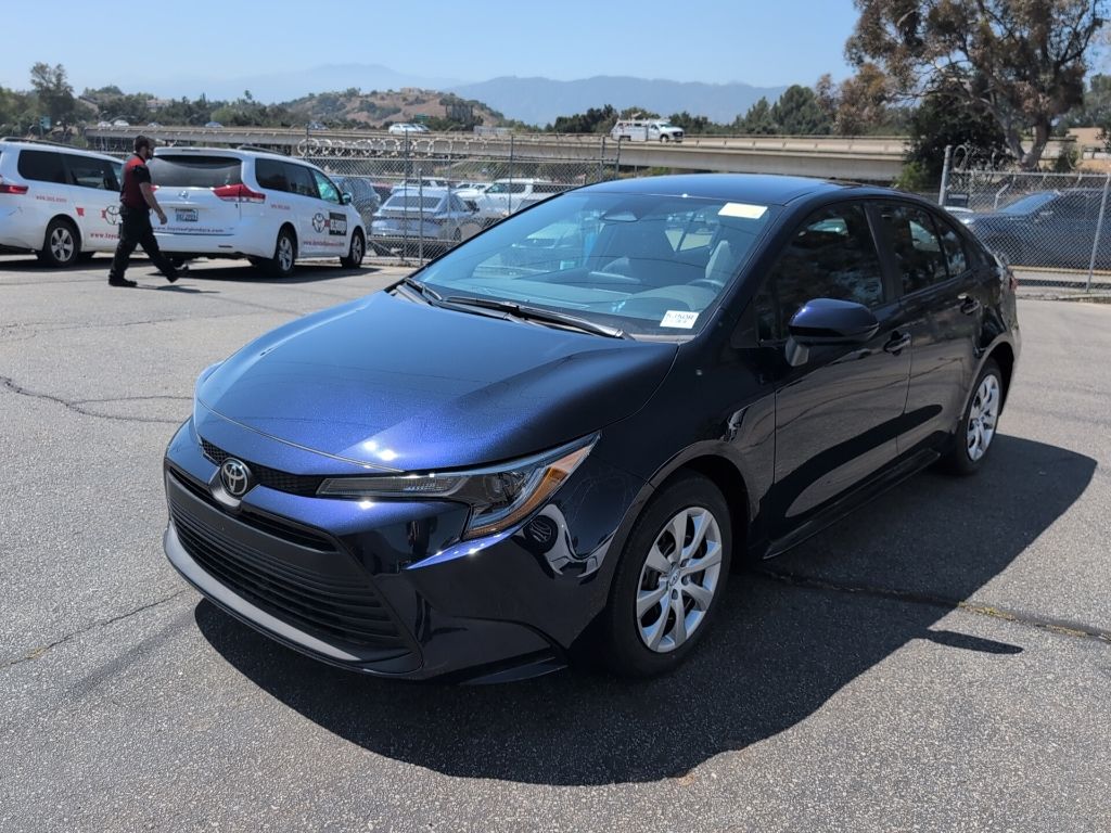 2026 Toyota Corolla LE CVT's photo