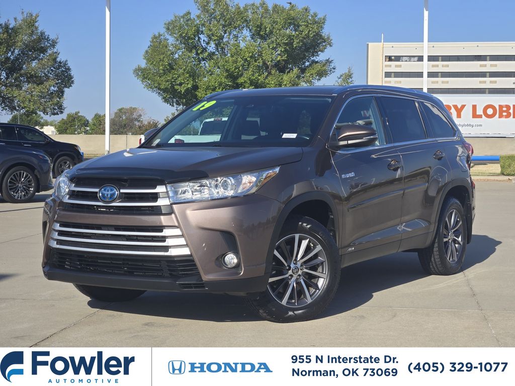 Walnut 2019 Toyota Highlander Hybrid SUV / Crossover All-Wheel Drive Continuously Variable Transmission