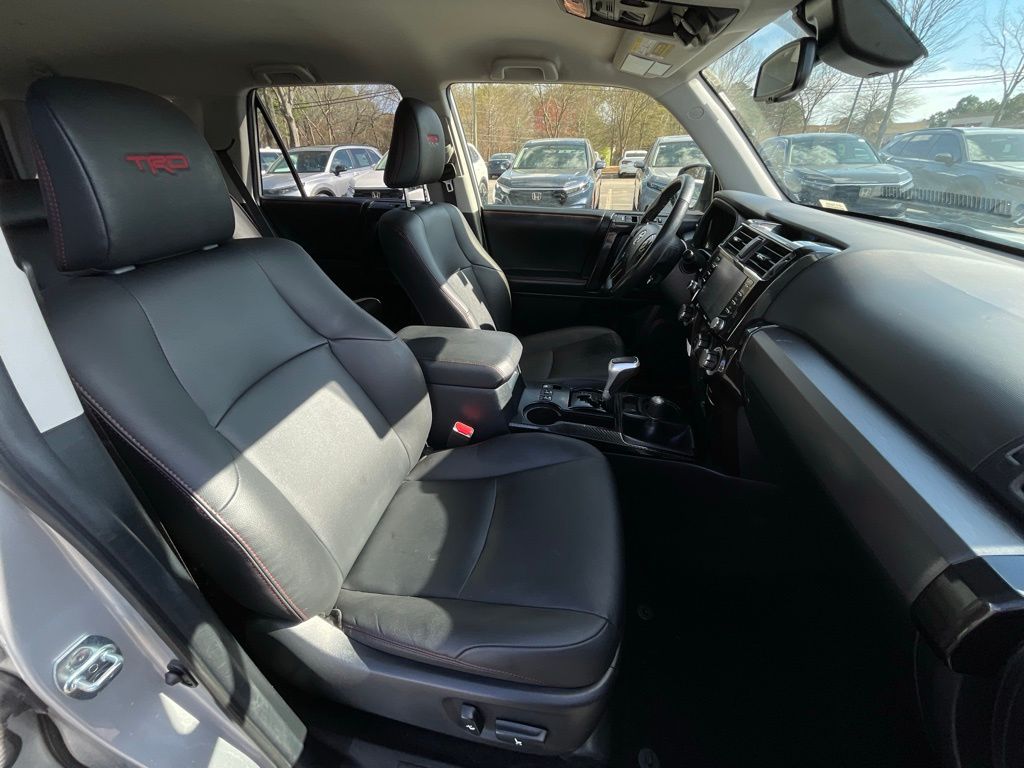 Thumbnail: 2024 Toyota 4Runner - 32