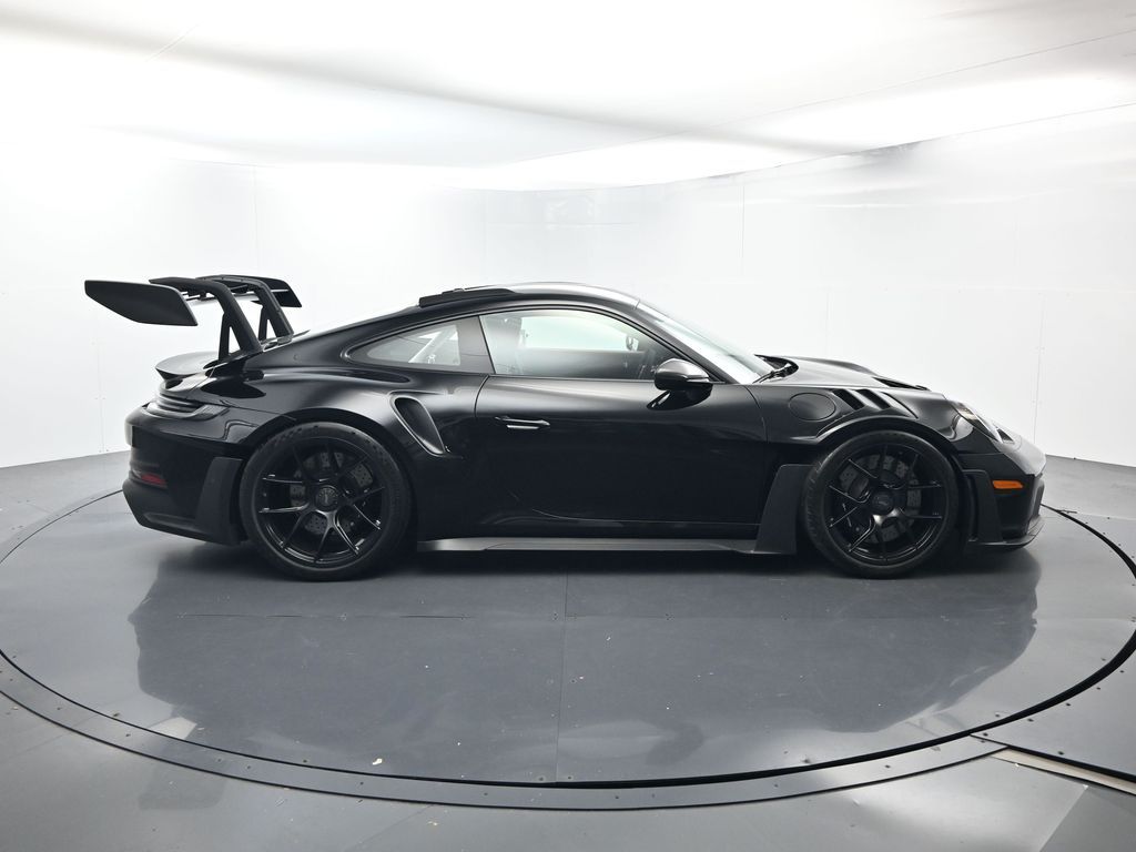 Used 2024  Porsche  image 16