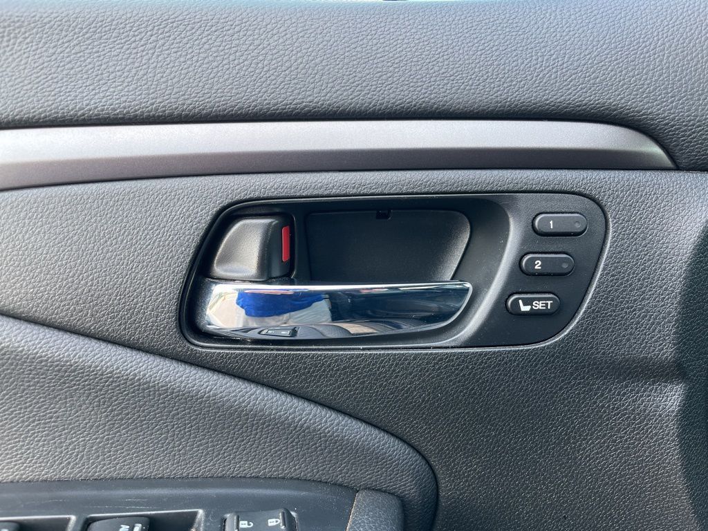 Thumbnail: 2021 Honda Pilot - 12