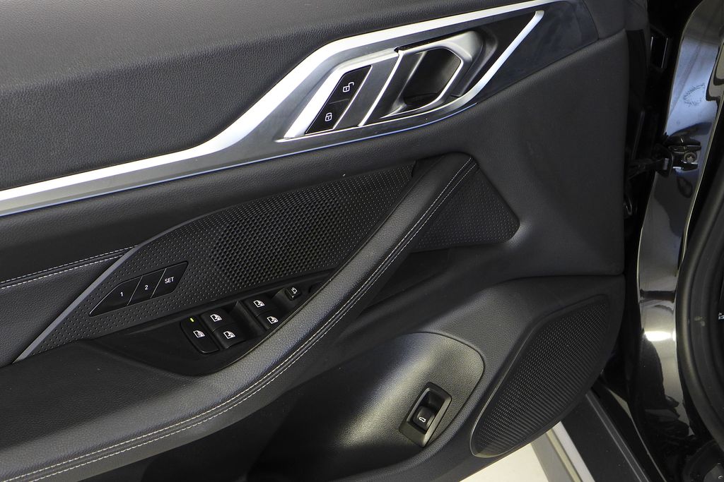 Thumbnail: 2023 BMW i4 - 12