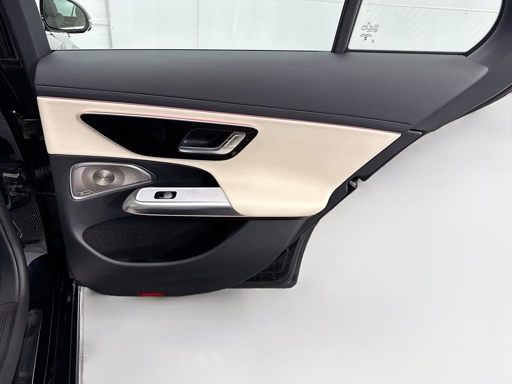 Thumbnail: 2025 Mercedes-Benz E-Class - 26