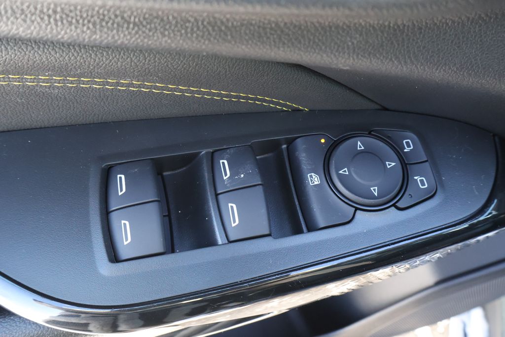 Thumbnail: 2026 Chevrolet Trax - 17