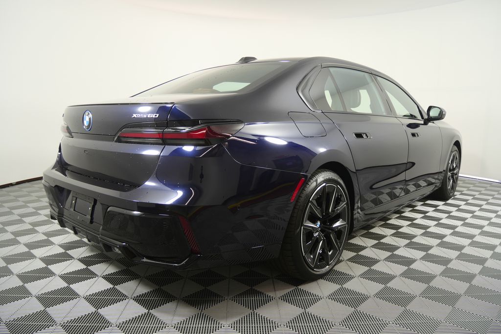 Thumbnail: 2025 BMW i7 - 3