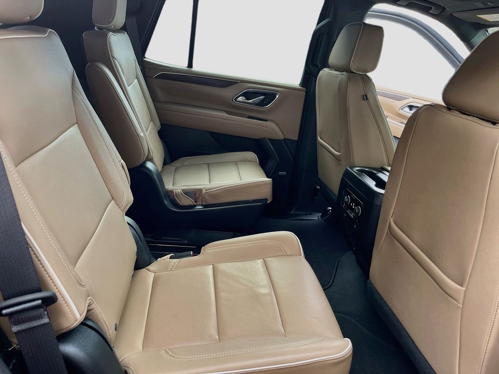 Used 2023 Red Chevrolet Premier image 30