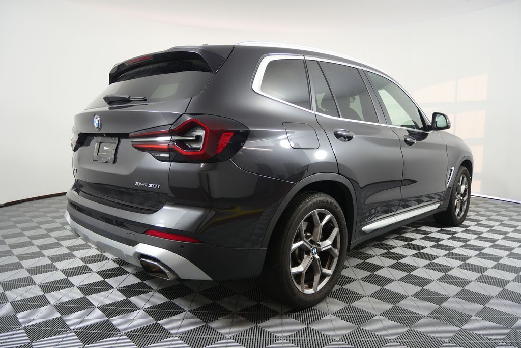 Thumbnail: 2023 BMW X3 - 3