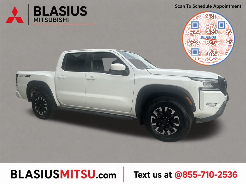 2022 Nissan Frontier PRO-4X Crew Cab 4WD