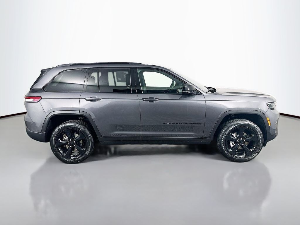 New 2025 Gray Jeep Altitude X image 8