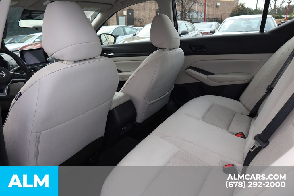 Used 2025 Red Nissan 2.5 SV image 18