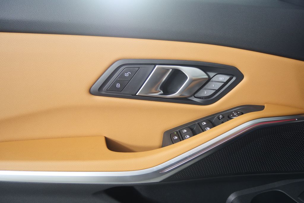 Thumbnail: 2026 BMW 3 Series - 8