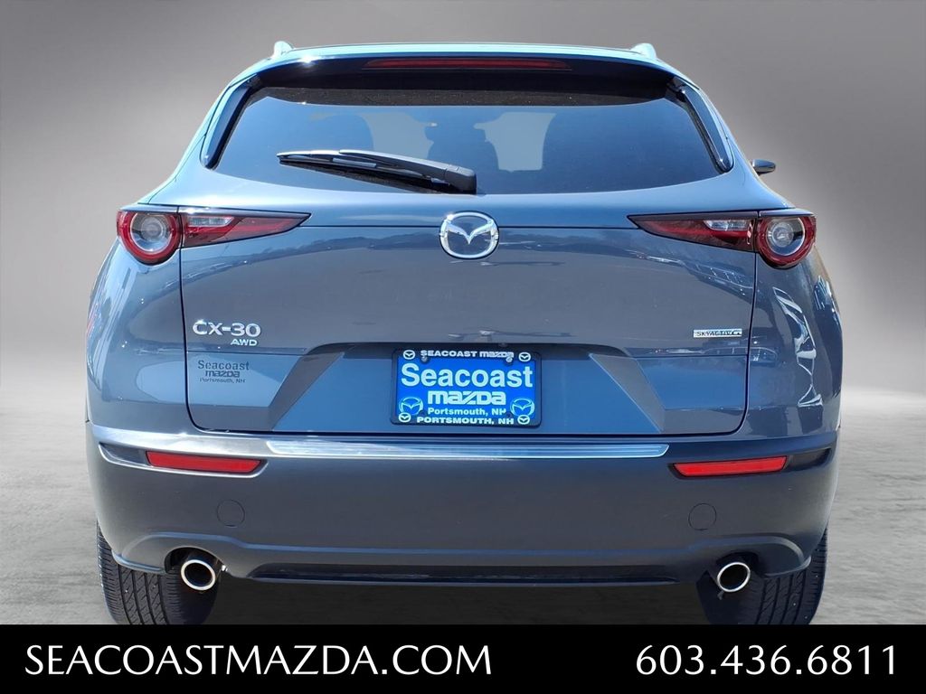View vehicle photo 4