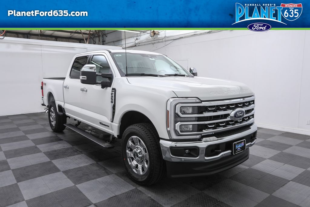 Star White Metallic Tri-Coat 2025 Ford F-250 Super Duty Lariat Crew Cab 4WD Pickup Truck Four-Wheel Drive Automatic