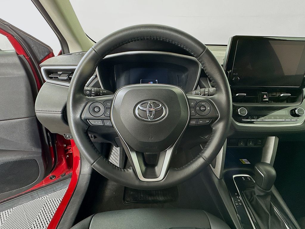 Thumbnail: 2023 Toyota Corolla Cross - 11
