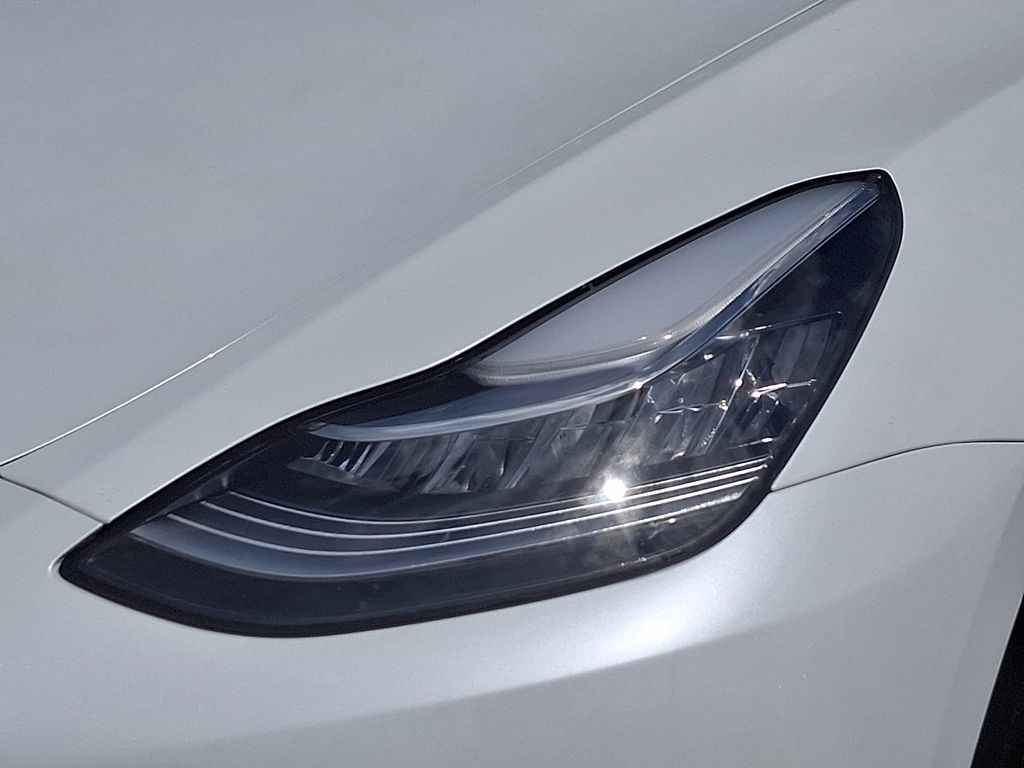 Thumbnail: 2021 Tesla Model Y - 7