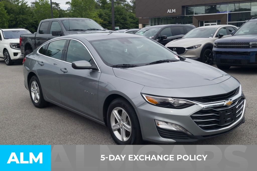 Used 2024 Gray Chevrolet LT image 3