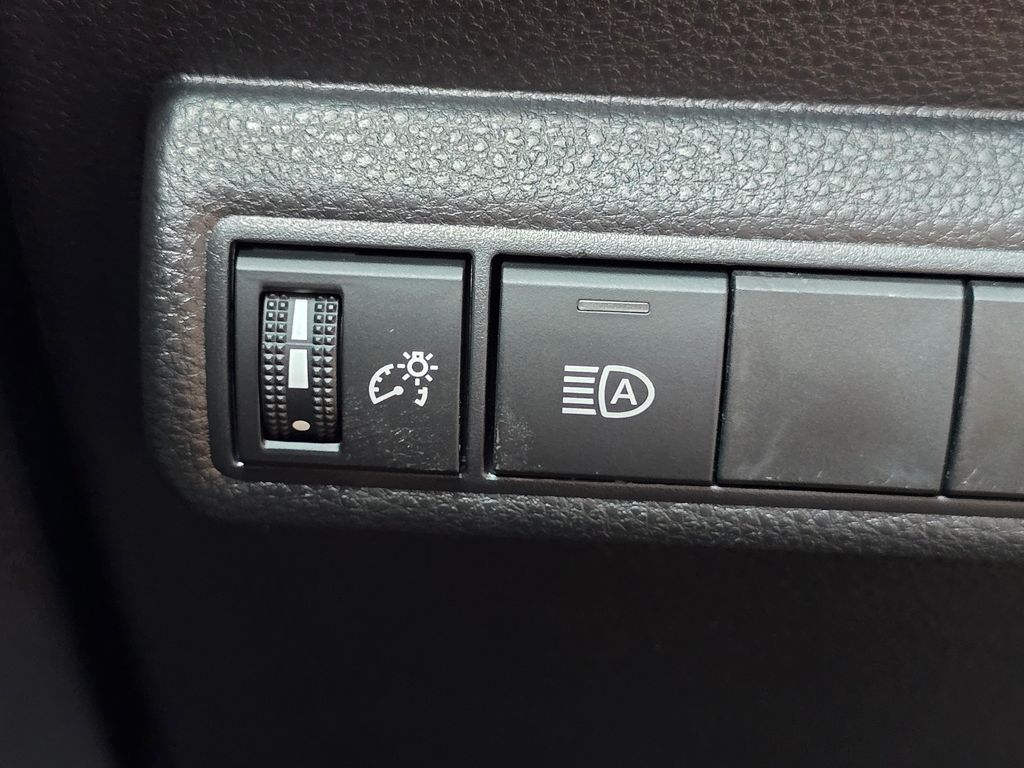 New 2026  Toyota LE image 31