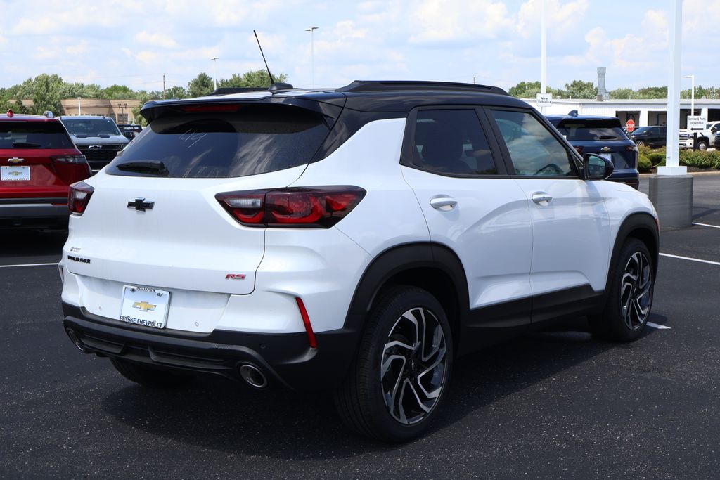 Thumbnail: 2026 Chevrolet TrailBlazer - 8